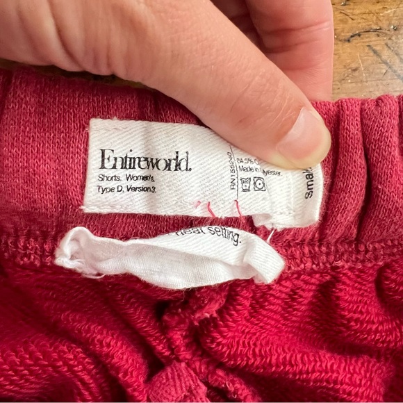 ENTIREWORLD - | Sweatshorts. Women's. Type D, Version 3. Classic Red. Small - Picture 5 of 6